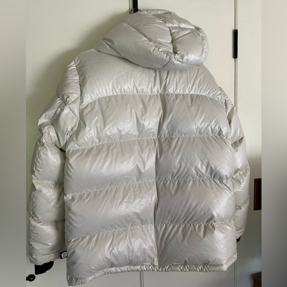 Aritzia Super Puff Original #84569 in Birch size L - Picture 4 of 4